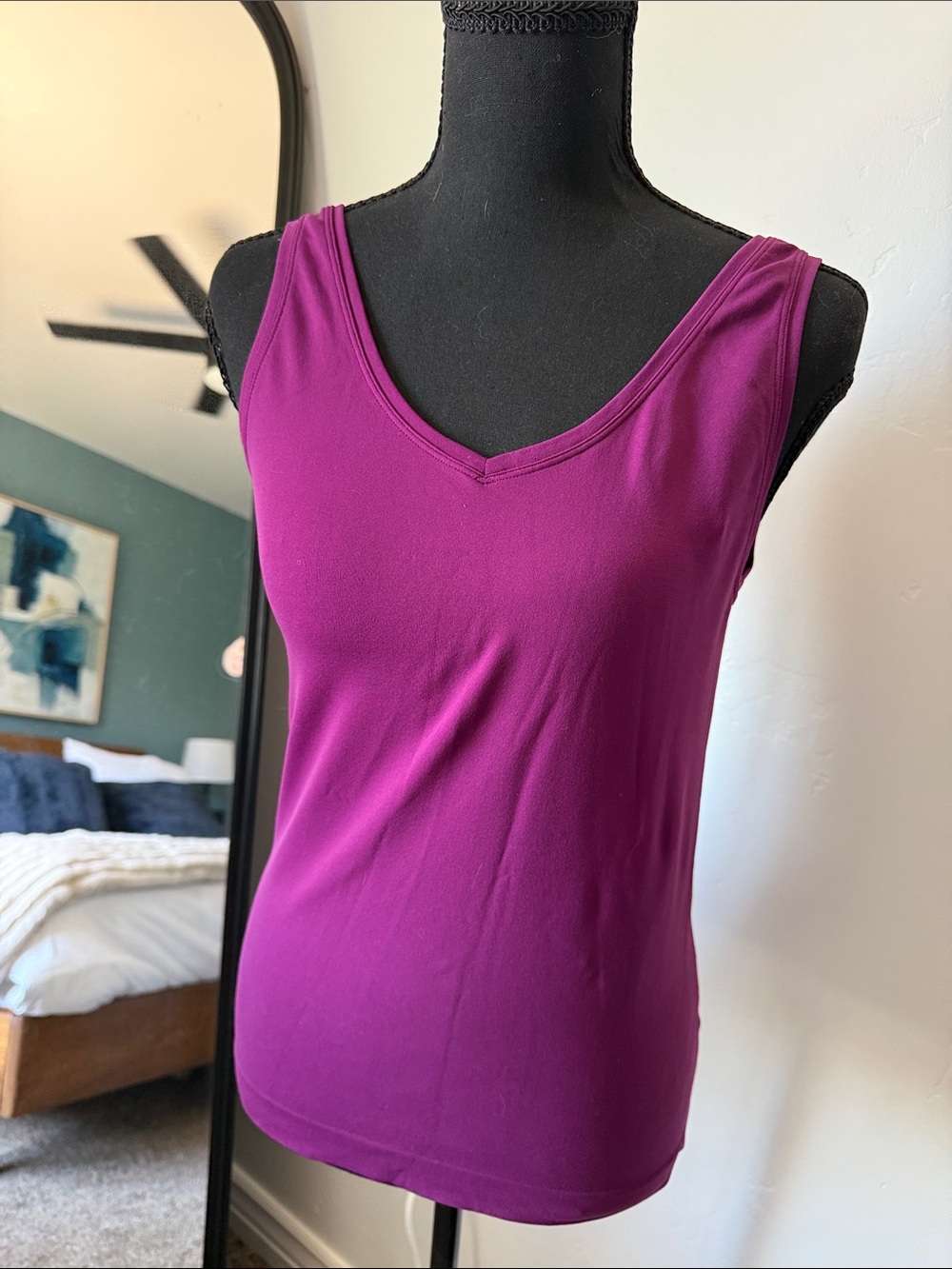 New White House Black Market Magenta V-Neck and round Neck Sleeveless Tank